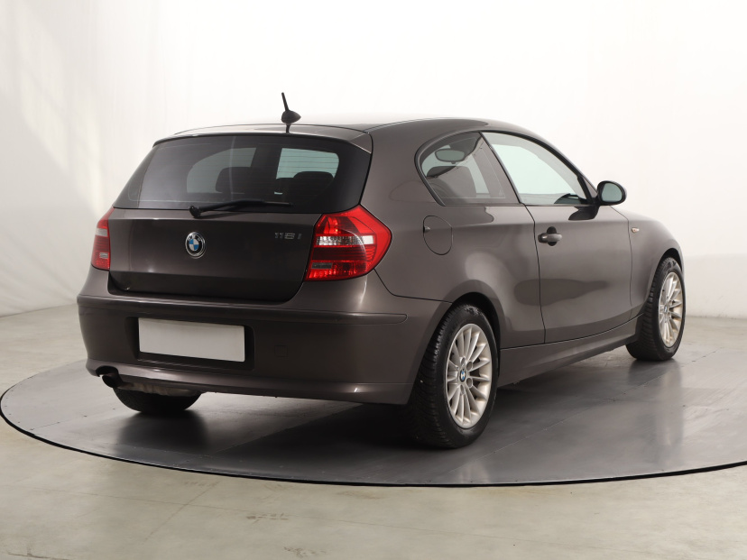 BMW 1, 2009