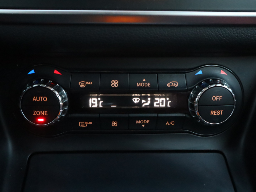 Mercedes-Benz GLA, 2016