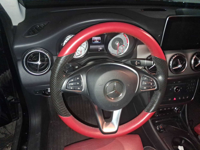 Mercedes-Benz GLA, 2016