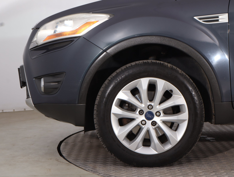 Ford Kuga, 2011