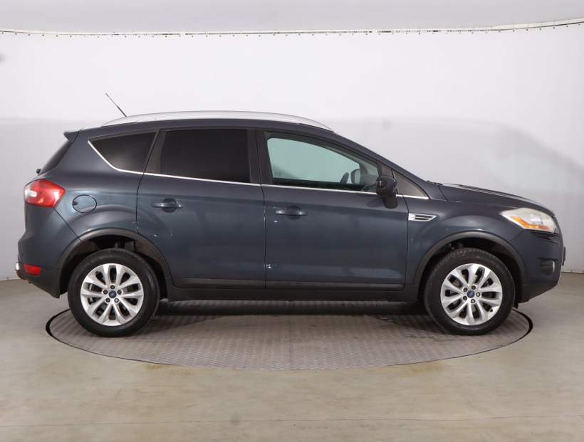 Ford Kuga, 2011