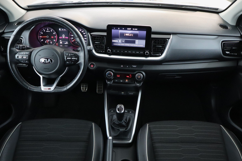 Kia Stonic, 2021