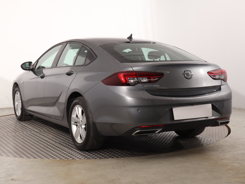 Opel Insignia, 2021