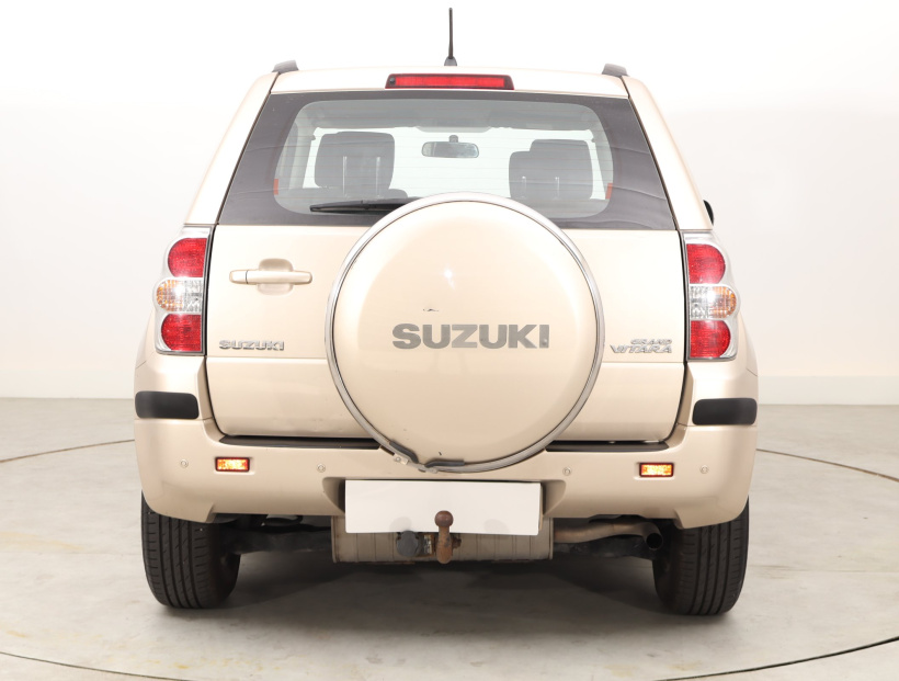 Suzuki Grand Vitara, 2011