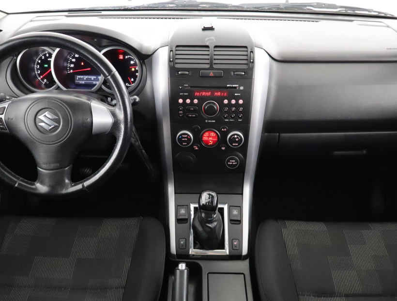 Suzuki Grand Vitara, 2011