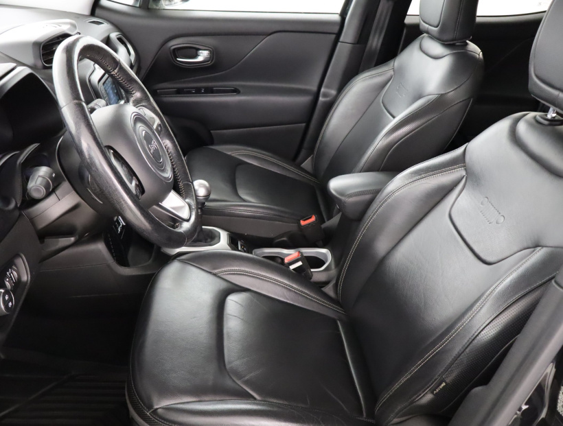 Jeep Renegade, 2014