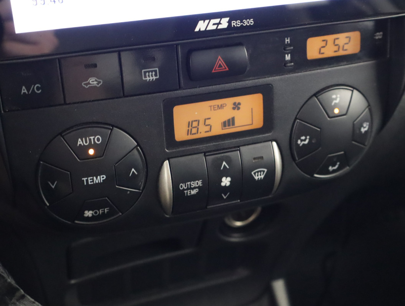 Toyota RAV 4, 2004