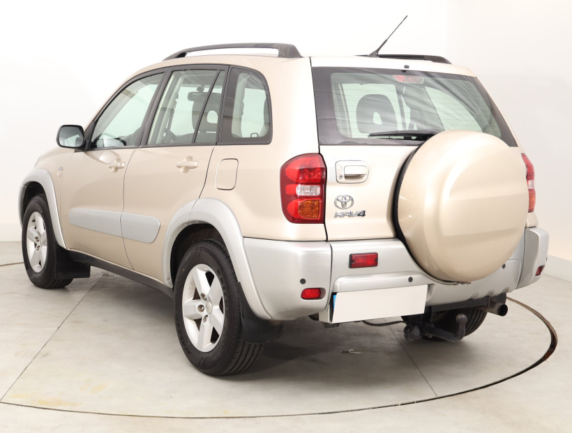 Toyota RAV 4, 2004