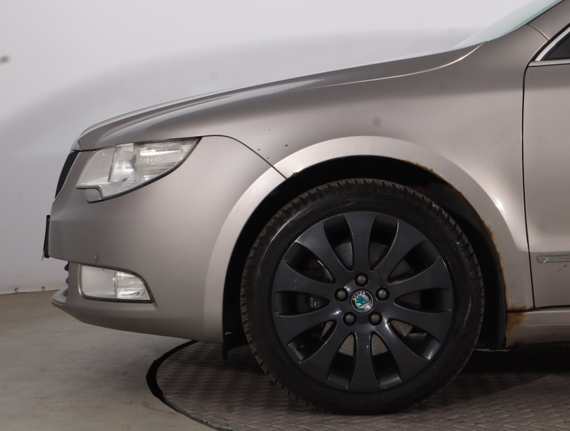 Škoda Superb, 2010