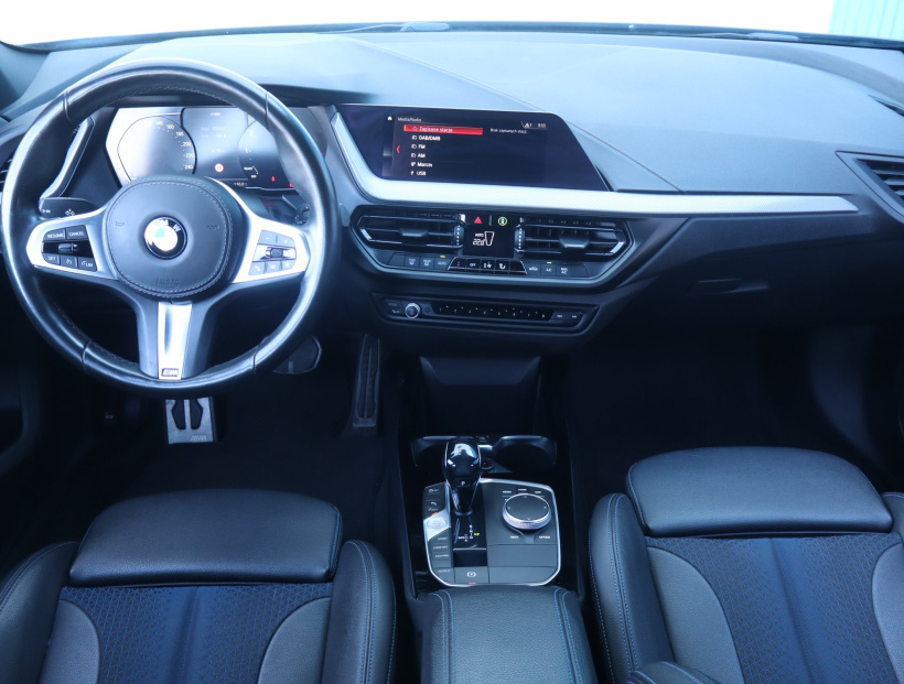 BMW 1, 2020