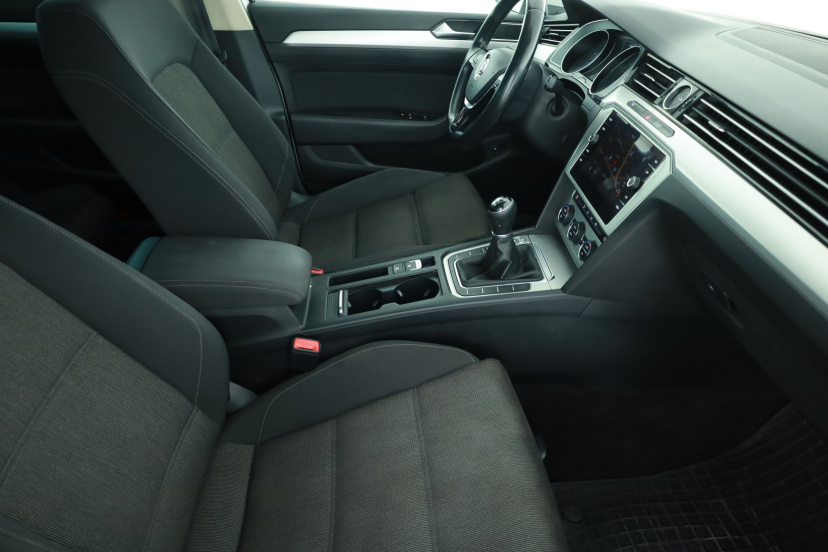 Volkswagen Passat, 2019