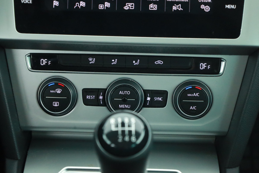 Volkswagen Passat, 2019