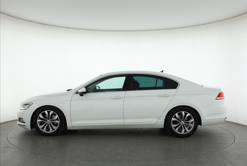Volkswagen Passat, 2019