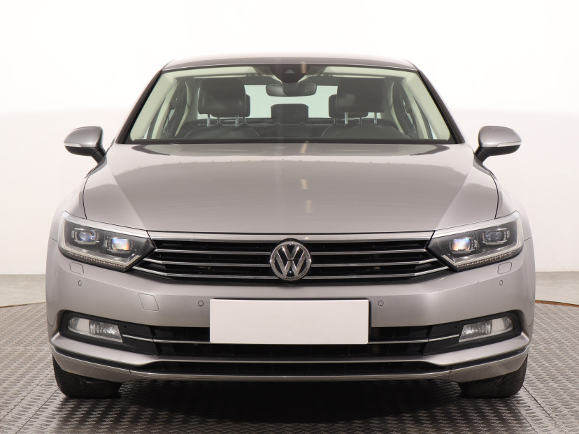 Volkswagen Passat, 2017