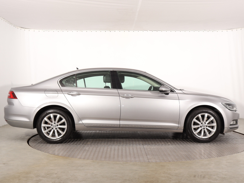 Volkswagen Passat, 2017