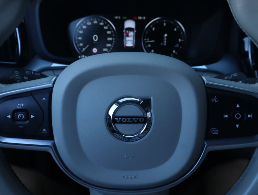 Volvo XC60, 2020