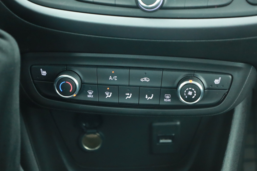 Opel Crossland, 2023