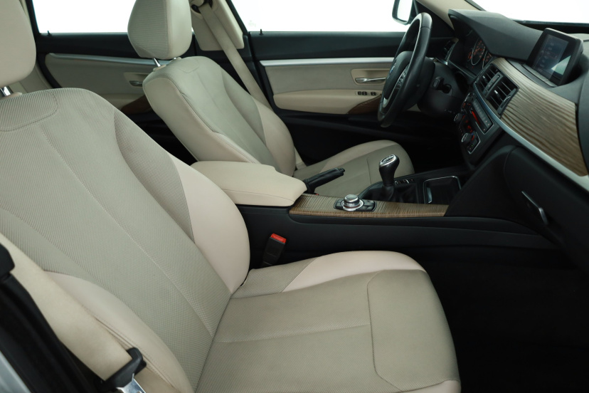 BMW 3GT, 2013