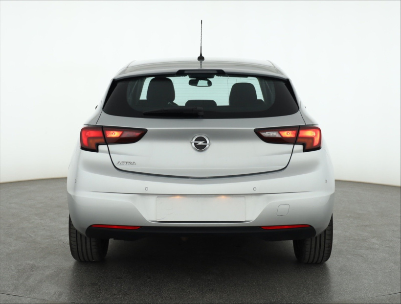 Opel Astra, 2019