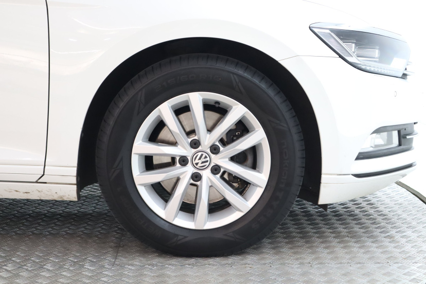 Volkswagen Passat, 2015