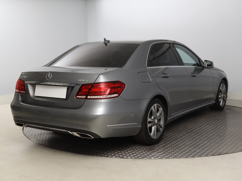 Mercedes-Benz E, 2014