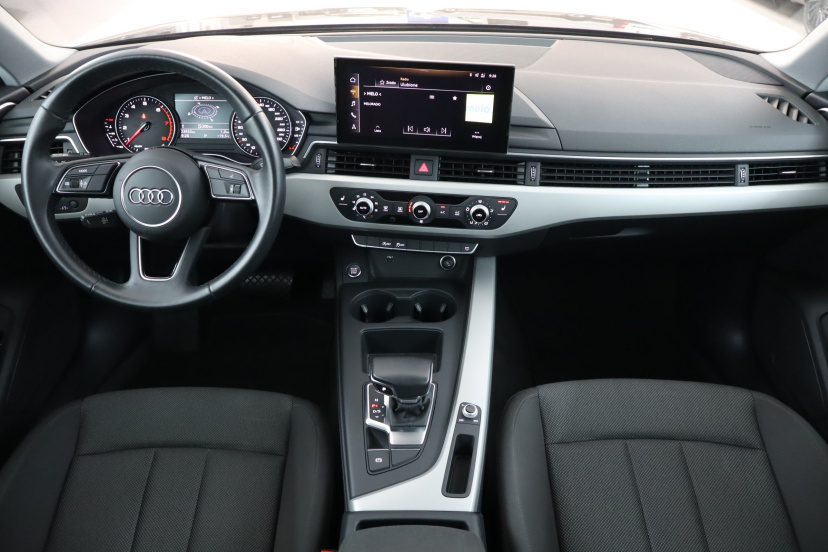 Audi A4, 2022