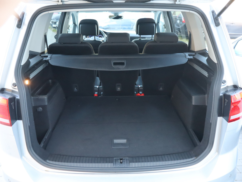 Volkswagen Touran, 2023