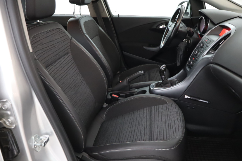 Opel Astra, 2016