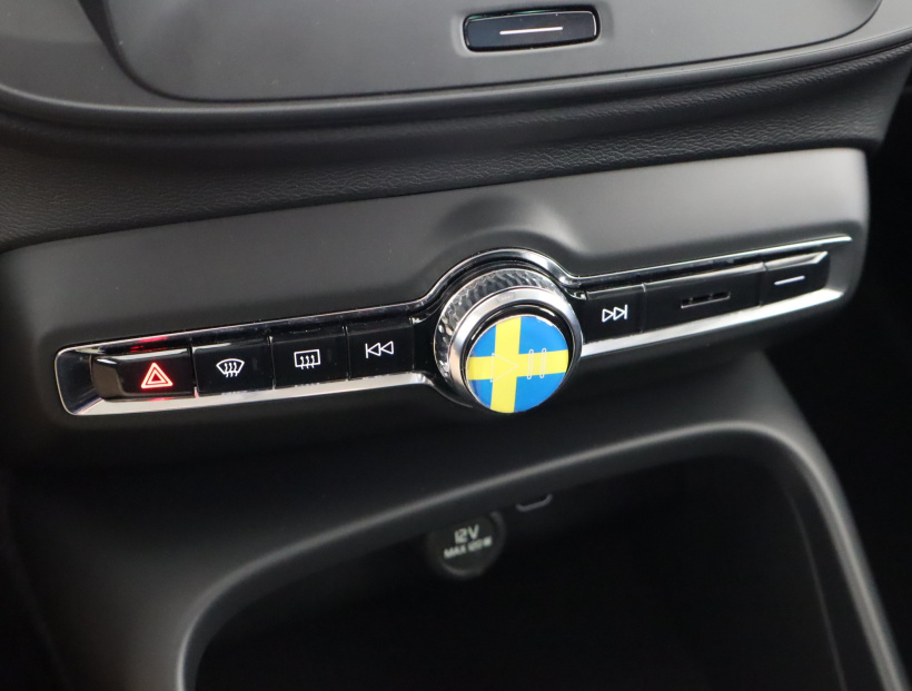 Volvo XC40, 2025