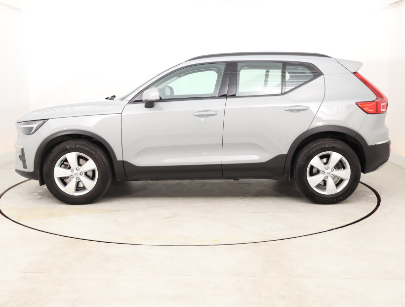 Volvo XC40, 2025
