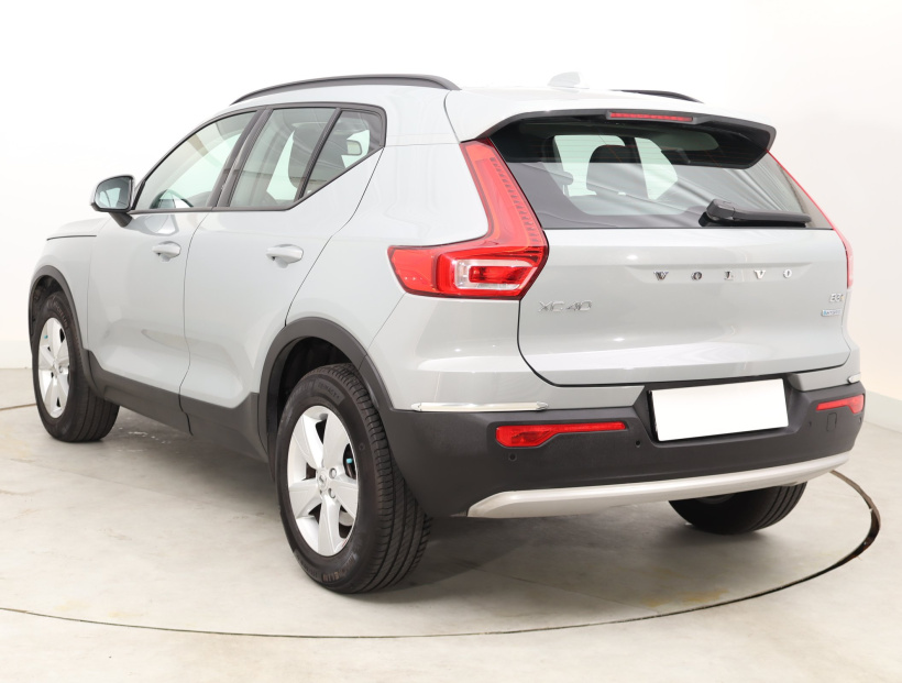 Volvo XC40, 2025