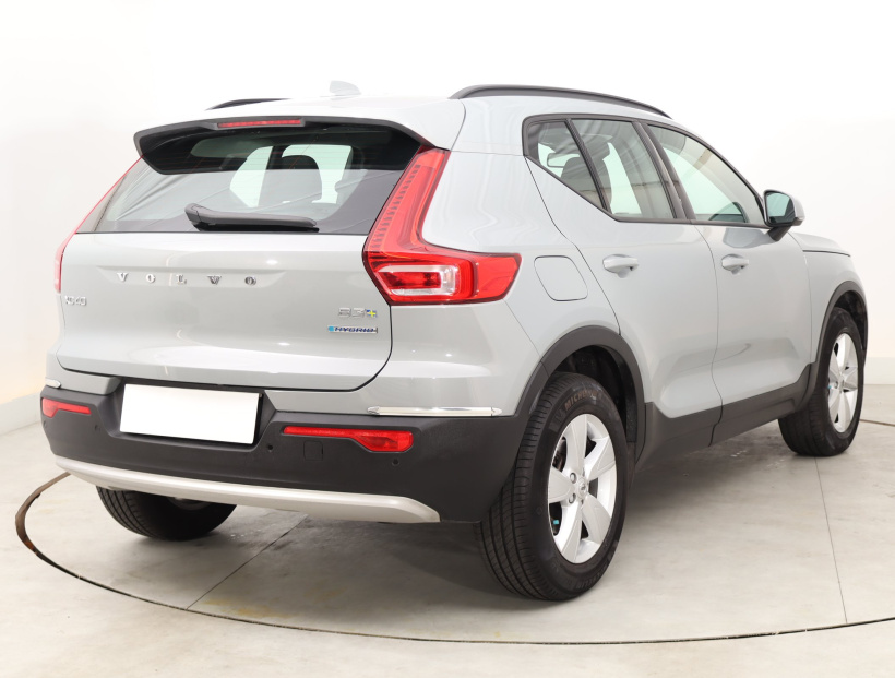 Volvo XC40, 2025