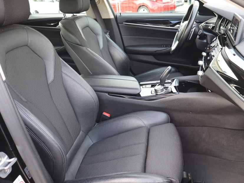 BMW 5, 2018