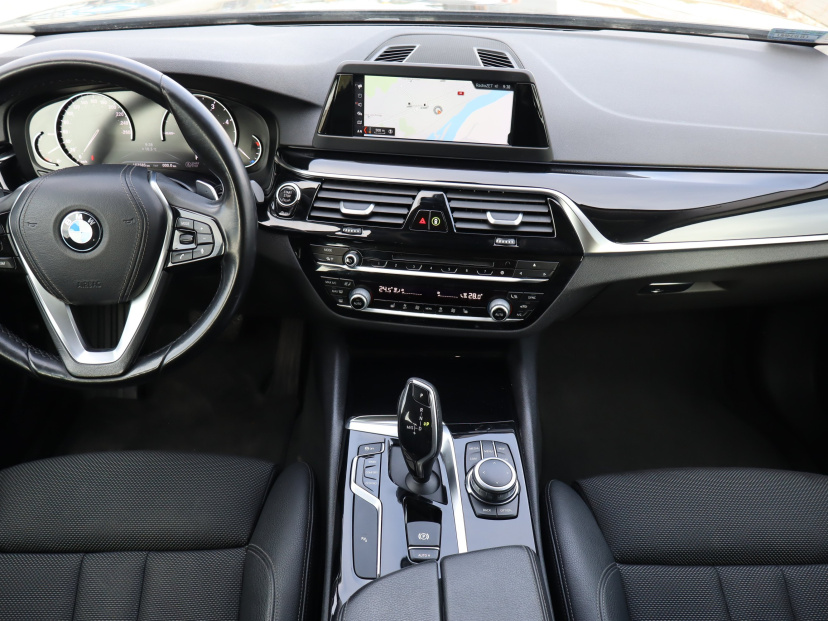 BMW 5, 2018
