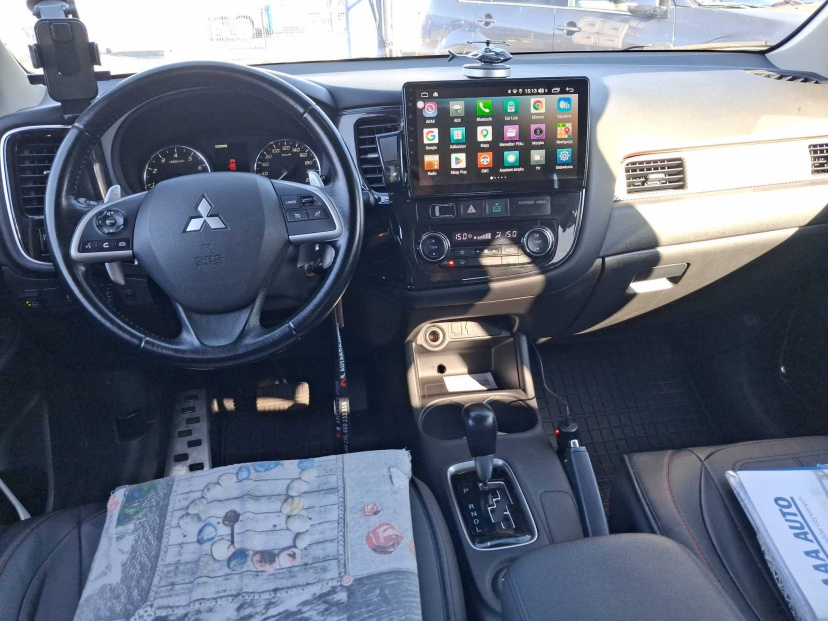 Mitsubishi Outlander, 2014