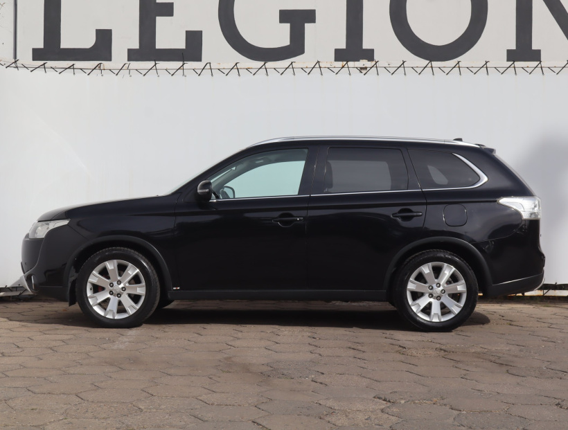 Mitsubishi Outlander, 2014