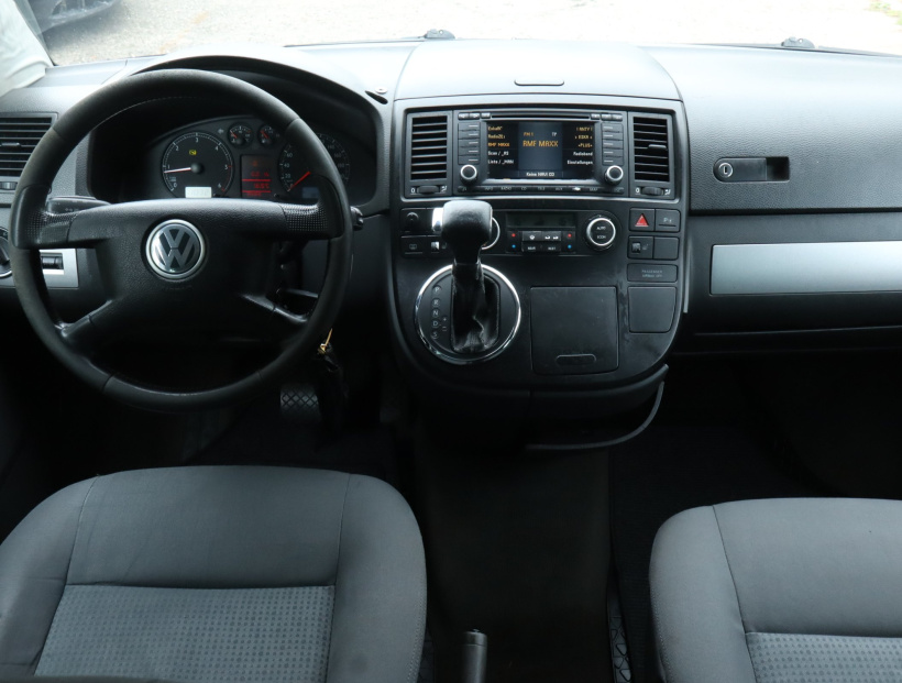 Volkswagen Multivan, 2005