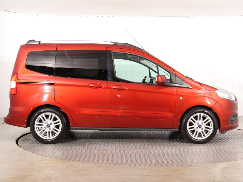 Ford Tourneo Courier, 2018