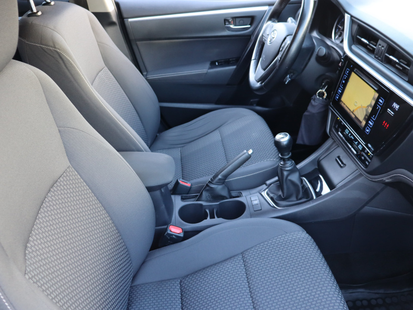 Toyota Corolla, 2016