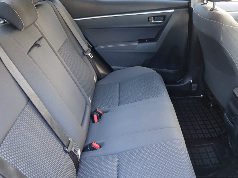 Toyota Corolla, 2016