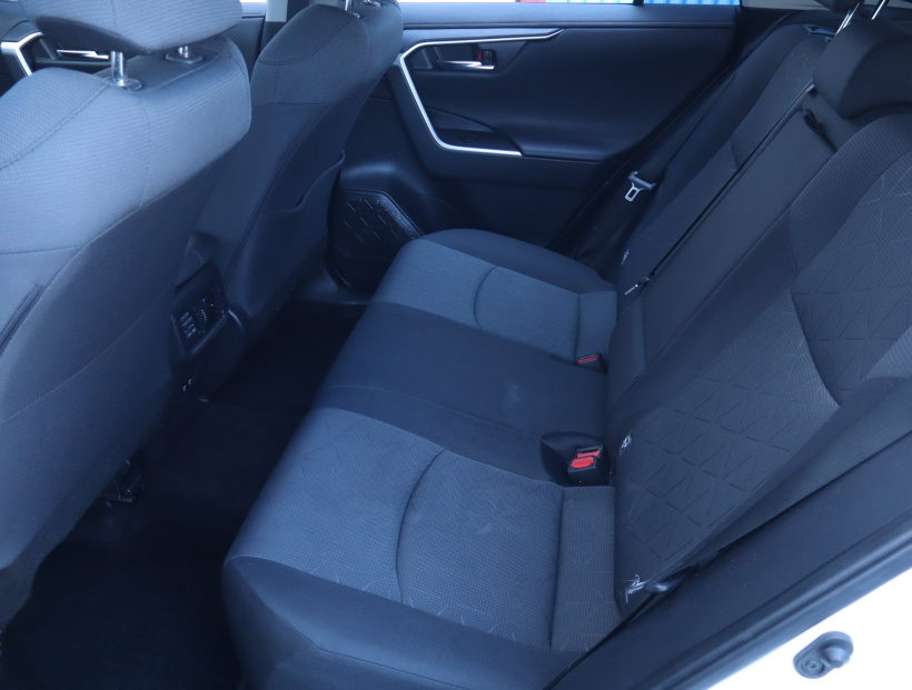 Toyota RAV 4, 2021