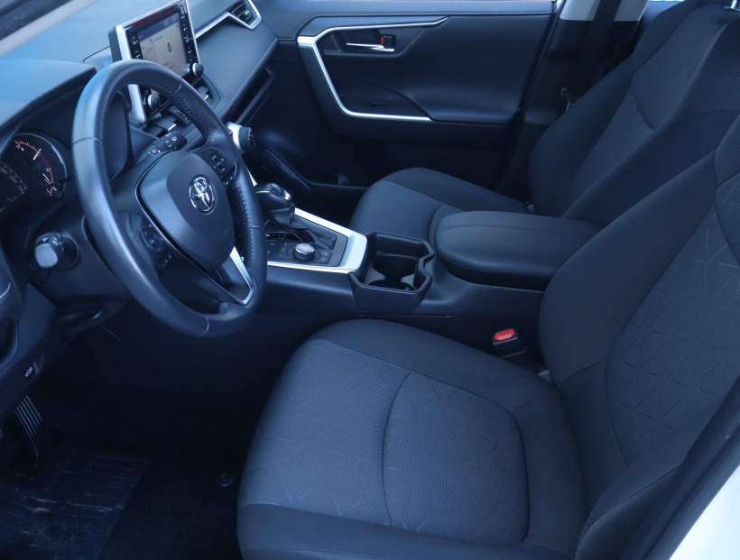 Toyota RAV 4, 2021