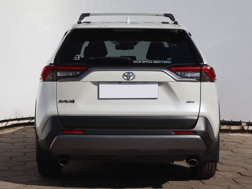 Toyota RAV 4, 2021