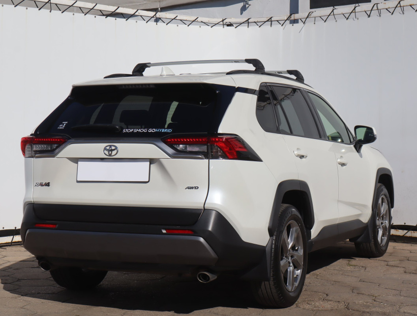 Toyota RAV 4, 2021