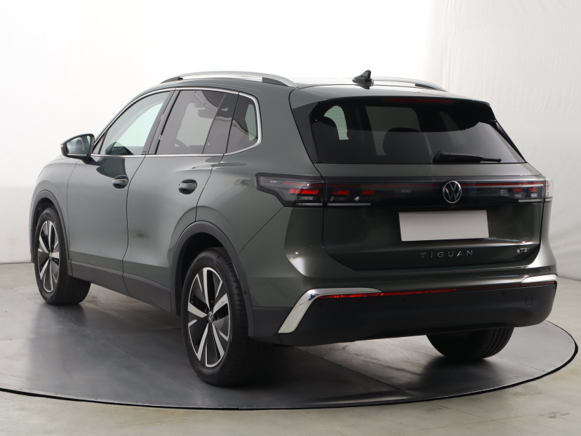 Volkswagen Tiguan, 2024