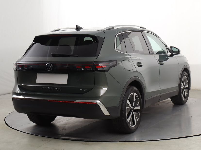 Volkswagen Tiguan, 2024