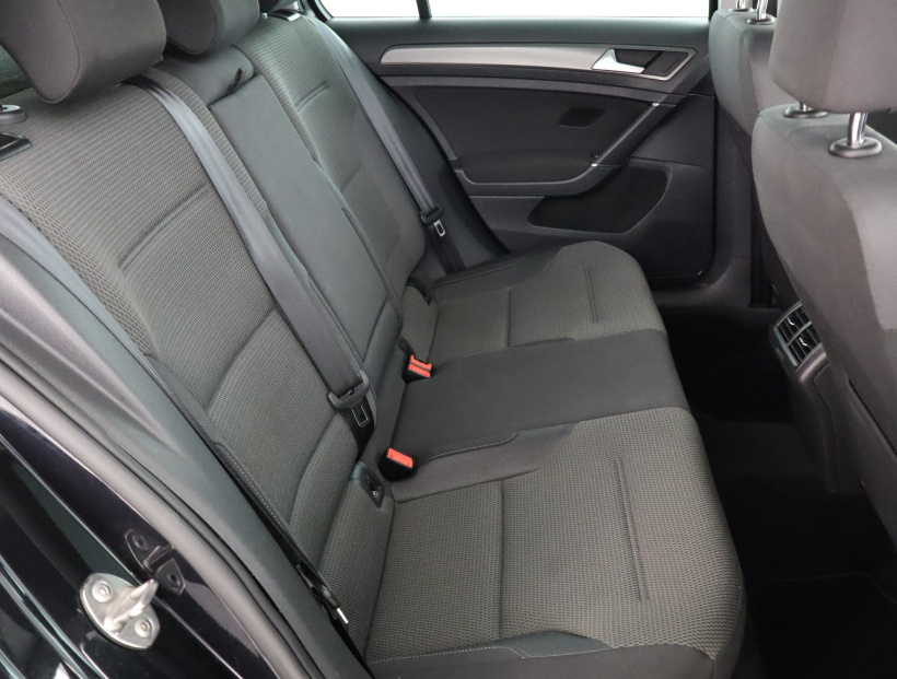 Volkswagen Golf, 2013