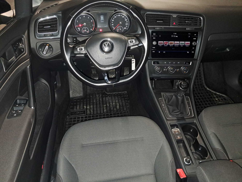 Volkswagen Golf, 2020
