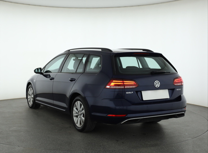 Volkswagen Golf, 2020