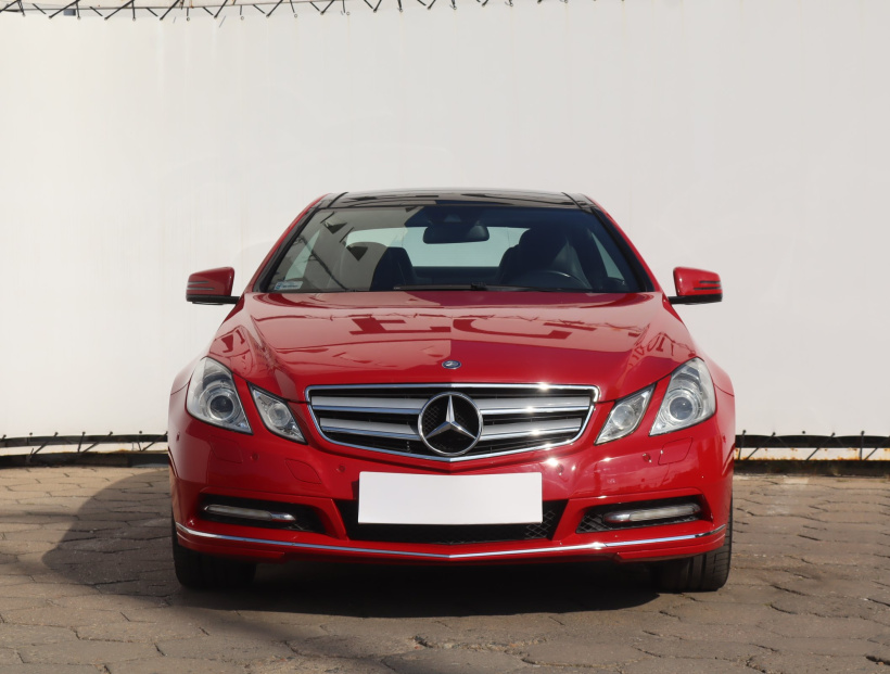Mercedes-Benz E, 2011